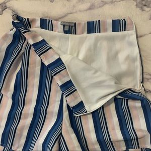 Blue and pink striped short with a zip up side!